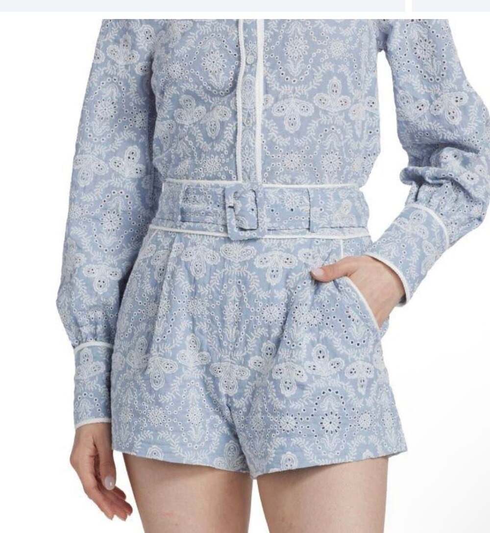 Veronica Beard Size 8 Blue Embroidered Eyelet Belted Shorts